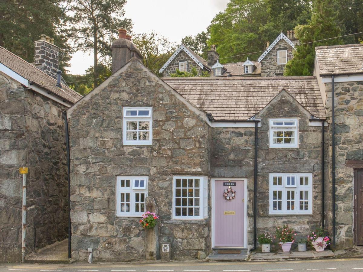ドルゲラウ The Toll Houseヴィラ エクステリア 写真